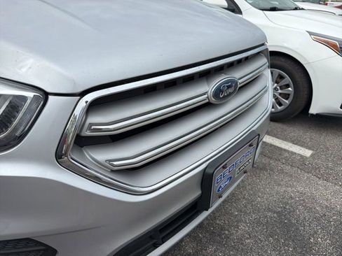 Used 2018 Ford Escape SEL image 9