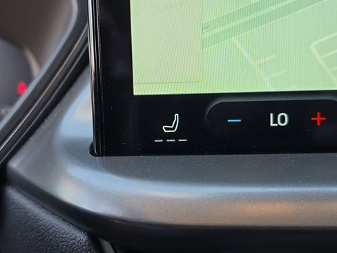 Used 2025 Ford Escape SE image 31