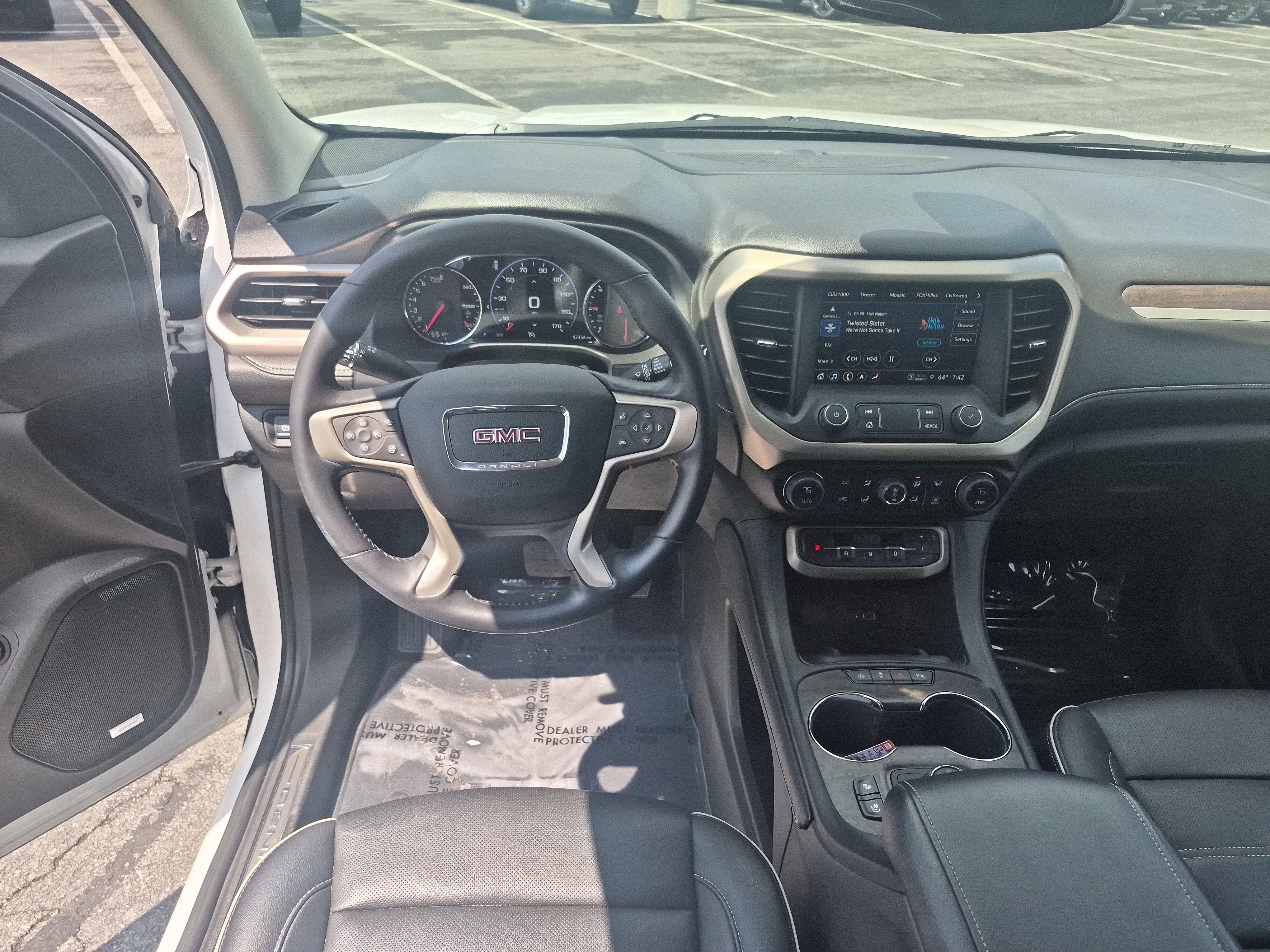 Used 2022 GMC Acadia Denali AWD/4WD image 12
