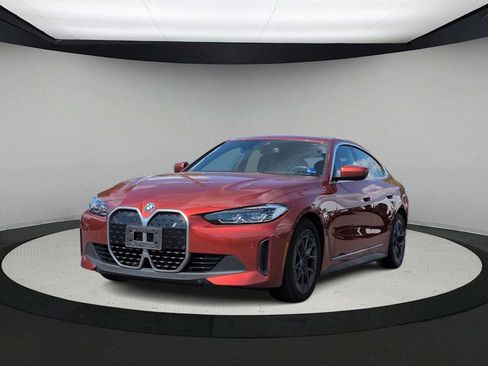 Certified 2023 BMW i4 eDrive40 w/ Premium Package RWD image 4