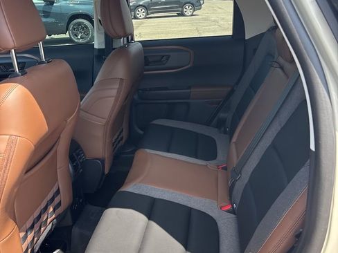 Used 2024 Ford Bronco Sport Outer Banks image 9