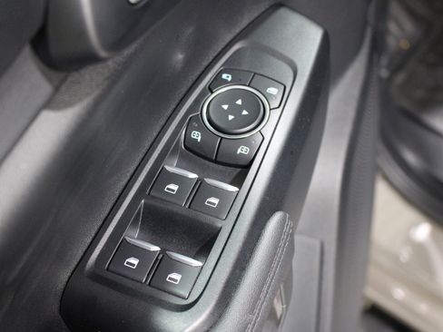 Used 2025 Ford Ranger XLT w/ Equipment Group 301A High AWD/4WD image 7