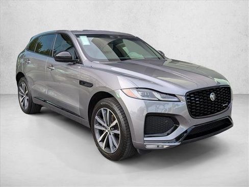 Certified 2025 Jaguar F-PACE R-Dynamic S AWD/4WD image 3