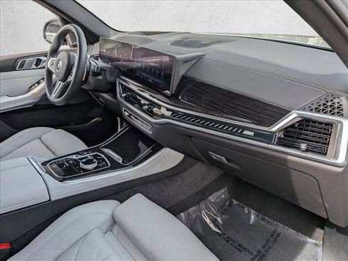 Used 2026 BMW X5 M60i AWD/4WD image 24
