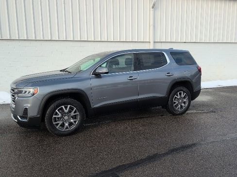 Used 2020 GMC Acadia SLE w/ LPO, Floor Liner Package image 2