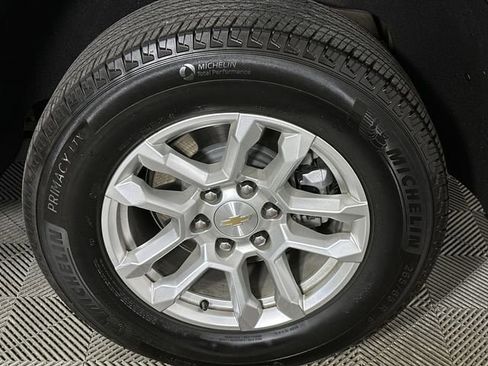 Used 2025 Chevrolet Tahoe LT AWD/4WD image 34