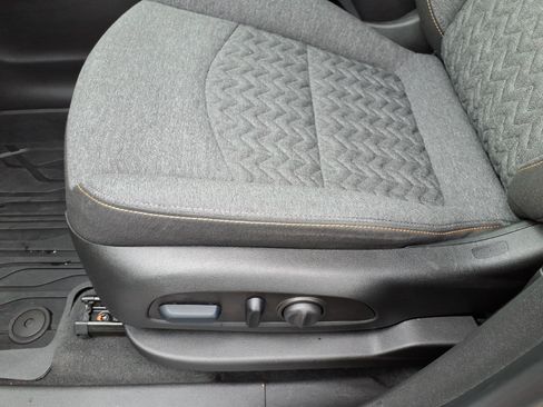 Used 2024 Chevrolet Equinox LT w/ LPO, Floor Liner Package image 15
