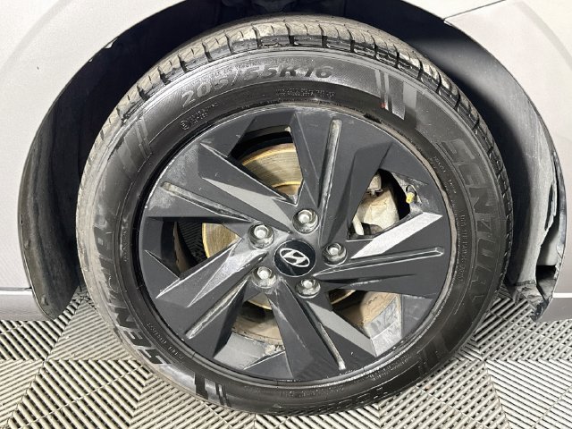 Used 2021 Hyundai Elantra SEL FWD image 29