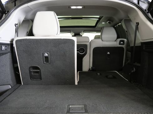 Used 2024 Acura MDX SH-AWD w/ Advance Package image 29