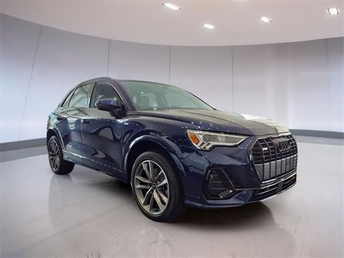 New 2025 Audi Q3 2.0T Premium image 1