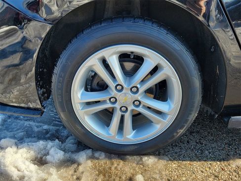 Used 2018 Chevrolet Cruze LT image 5