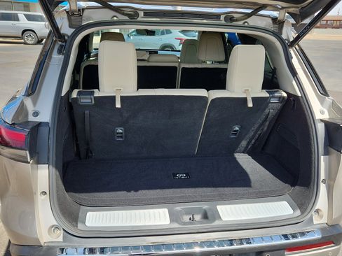 Used 2023 INFINITI QX60 Sensory w/ Vision Package image 8