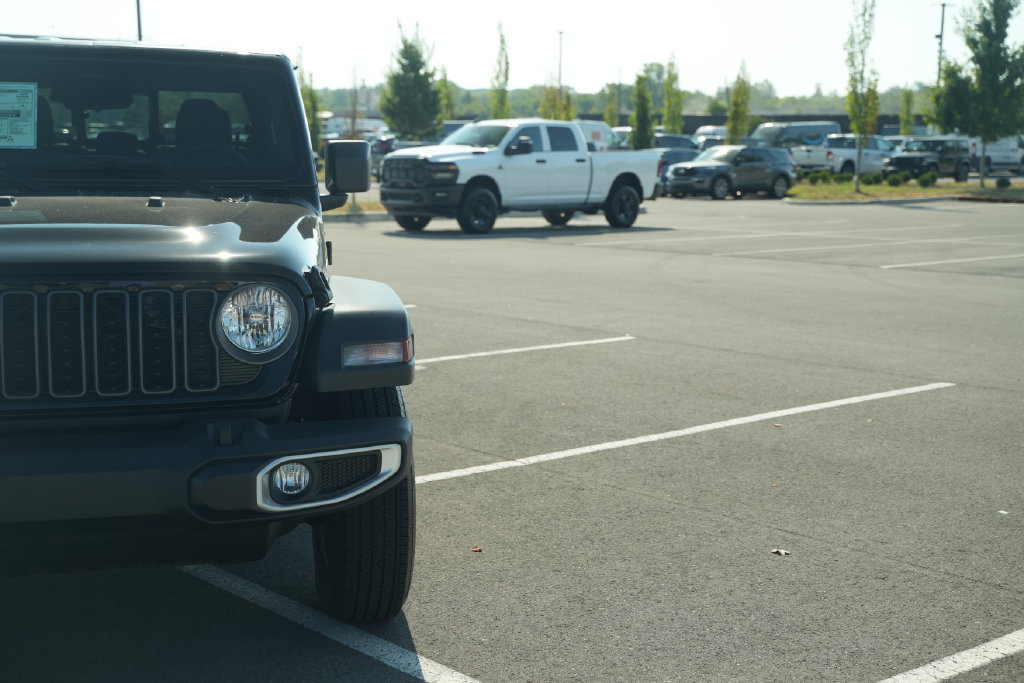 New 2026 Jeep Gladiator Sport AWD/4WD image 42