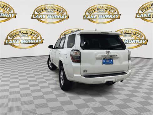 Used 2022 Toyota 4Runner SR5 image 9