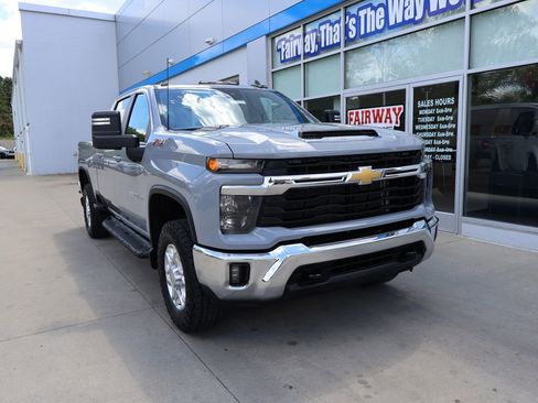 Certified 2024 Chevrolet Silverado 3500 LT w/ Safety Package AWD/4WD image 2