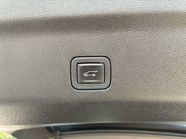 Used 2023 Chevrolet Tahoe RST w/ Luxury Package AWD/4WD image 7