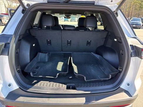 Used 2025 Chevrolet Equinox ACTIV w/ Safety and Technology Package image 21