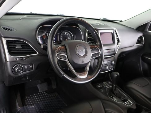 Used 2019 Jeep Cherokee Latitude Plus w/ Cold Weather Group image 23