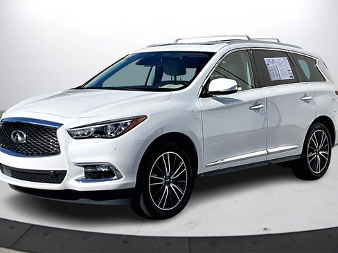 Used 2017 INFINITI QX60 Luxe w/ Deluxe Technology Package image 4