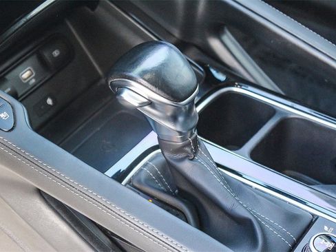 Used 2022 Kia Telluride EX w/ EX Premium Package image 19