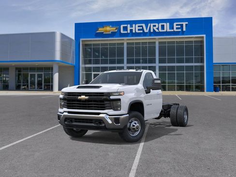 New 2026 Chevrolet Silverado 3500 W/T w/ WT Convenience Package AWD/4WD image 9