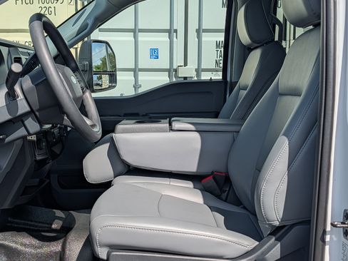 New 2026 Ford F350 XL w/ XL Chrome Package RWD image 25