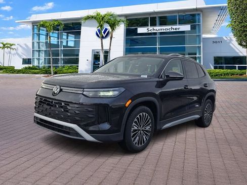 New 2026 Volkswagen Tiguan S FWD image 3