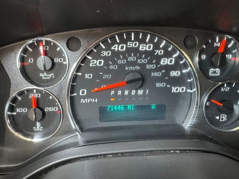 Used 2017 Chevrolet Express 3500 LT w/ LT Preferred Equipment Group RWD image 45