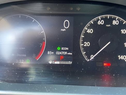 Used 2025 Honda HR-V LX image 18