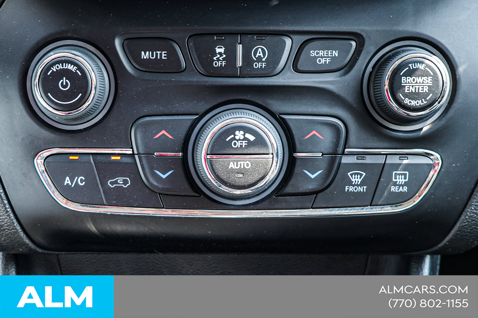 Used 2023 Jeep Cherokee Altitude Lux AWD/4WD image 31