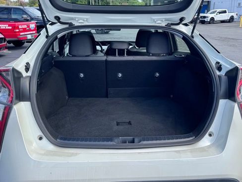 Used 2016 Toyota Prius Three w/ Advanced Technology Package FWD image 36