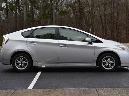 Used 2010 Toyota Prius One image 4