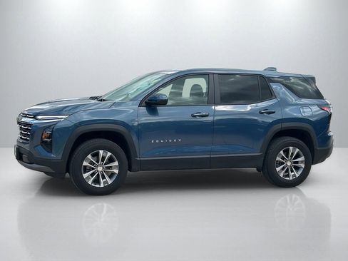 Used 2025 Chevrolet Equinox LT FWD image 8
