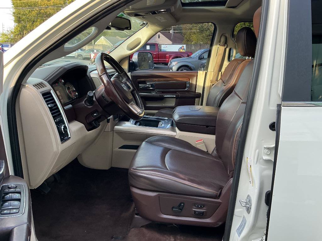 Used 2018 RAM 3500 Laramie Longhorn AWD/4WD image 15