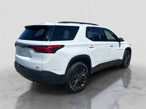 Used 2023 Chevrolet Traverse RS AWD/4WD image 5