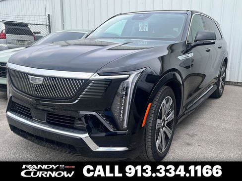 Used 2025 Cadillac Escalade IQ Luxury 2 image 1