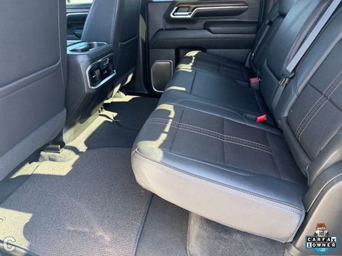Used 2024 Chevrolet Silverado 2500 High Country w/ High Country Premium Package AWD/4WD image 15