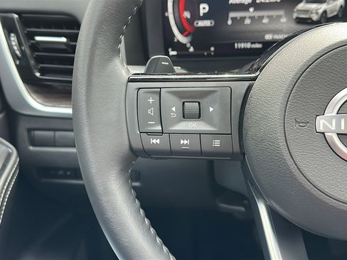 Certified 2024 Nissan Rogue Platinum w/ Platinum Premium Package image 15