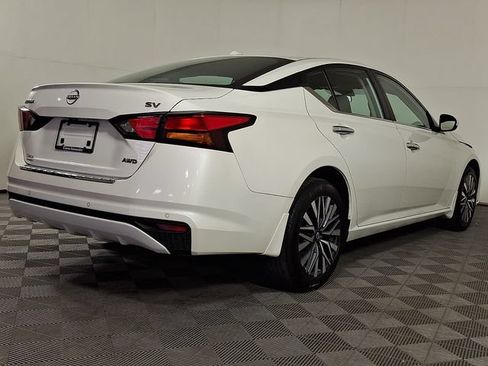 Used 2023 Nissan Altima 2.5 SV AWD/4WD image 9