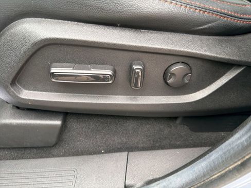 Used 2025 Honda Pilot TrailSport image 23