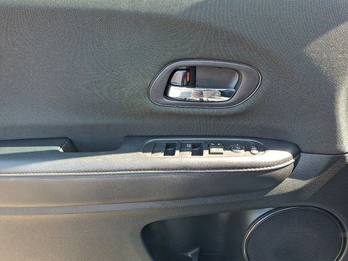 Used 2022 Honda HR-V Sport image 12