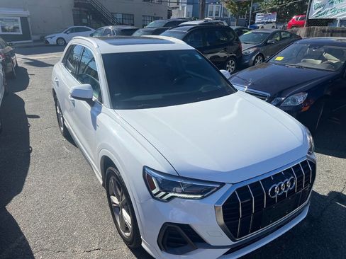 Used 2019 Audi Q3 2.0T Premium Plus image 7