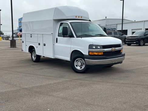 New 2025 Chevrolet Express 3500 w/ Power Convenience Package RWD image 2