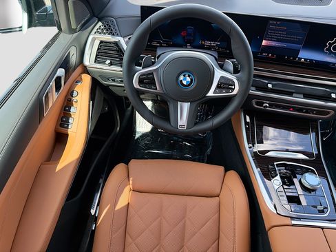 New 2026 BMW X5 xDrive50e w/ Executive Package AWD/4WD image 16