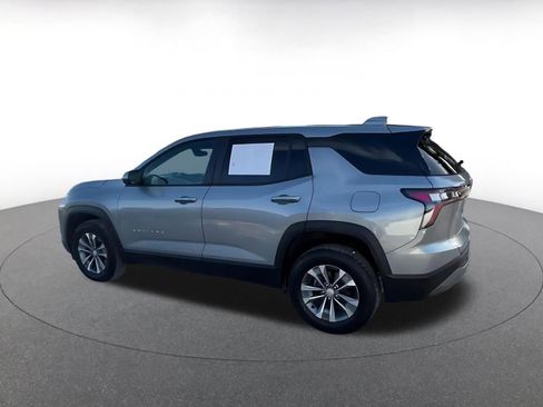 Used 2025 Chevrolet Equinox LT image 10