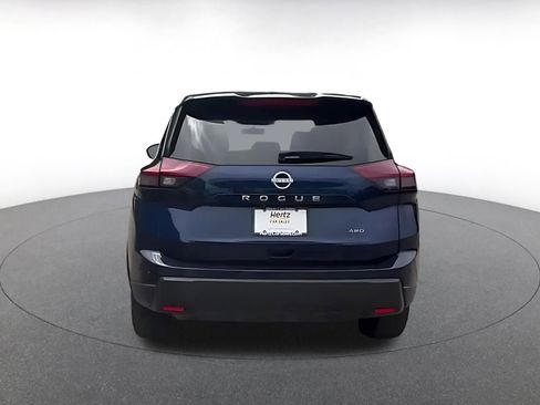 Used 2025 Nissan Rogue SV AWD/4WD image 12