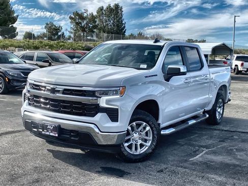 New 2026 Chevrolet Silverado 1500 LT w/ Leather Package image 2