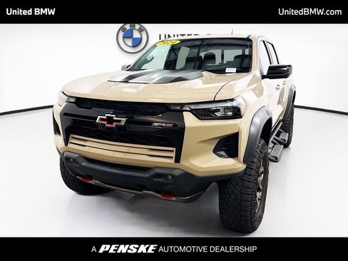 Used 2024 Chevrolet Colorado ZR2 w/ ZR2 Convenience Package III AWD/4WD image 1