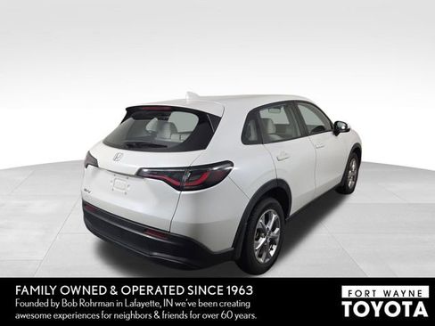 Used 2023 Honda HR-V LX image 7