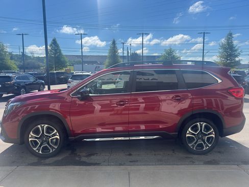 Used 2026 Subaru Ascent Limited AWD/4WD image 6